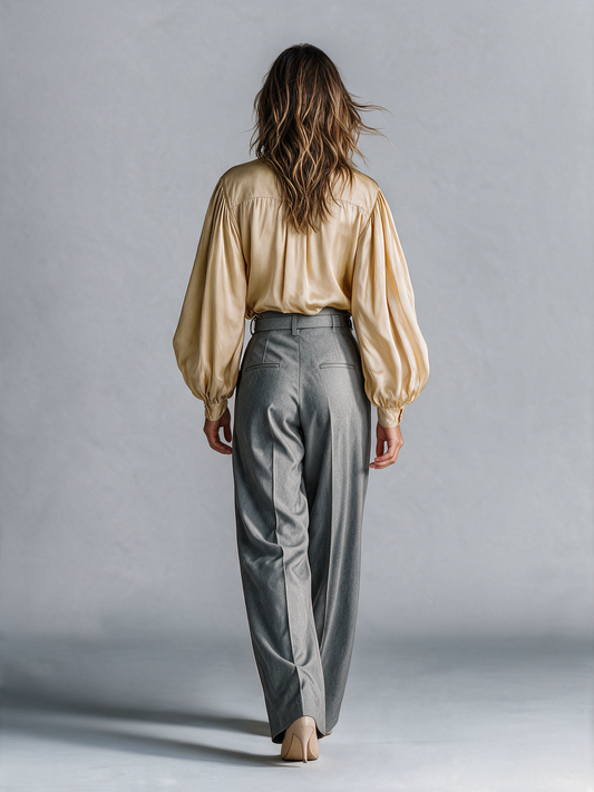 Ilda — Camicia in raso con maniche svasate