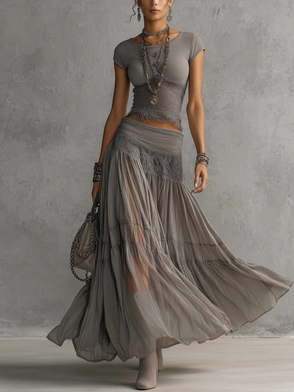 Federica — Completo con top in pizzo e gonna plissettata