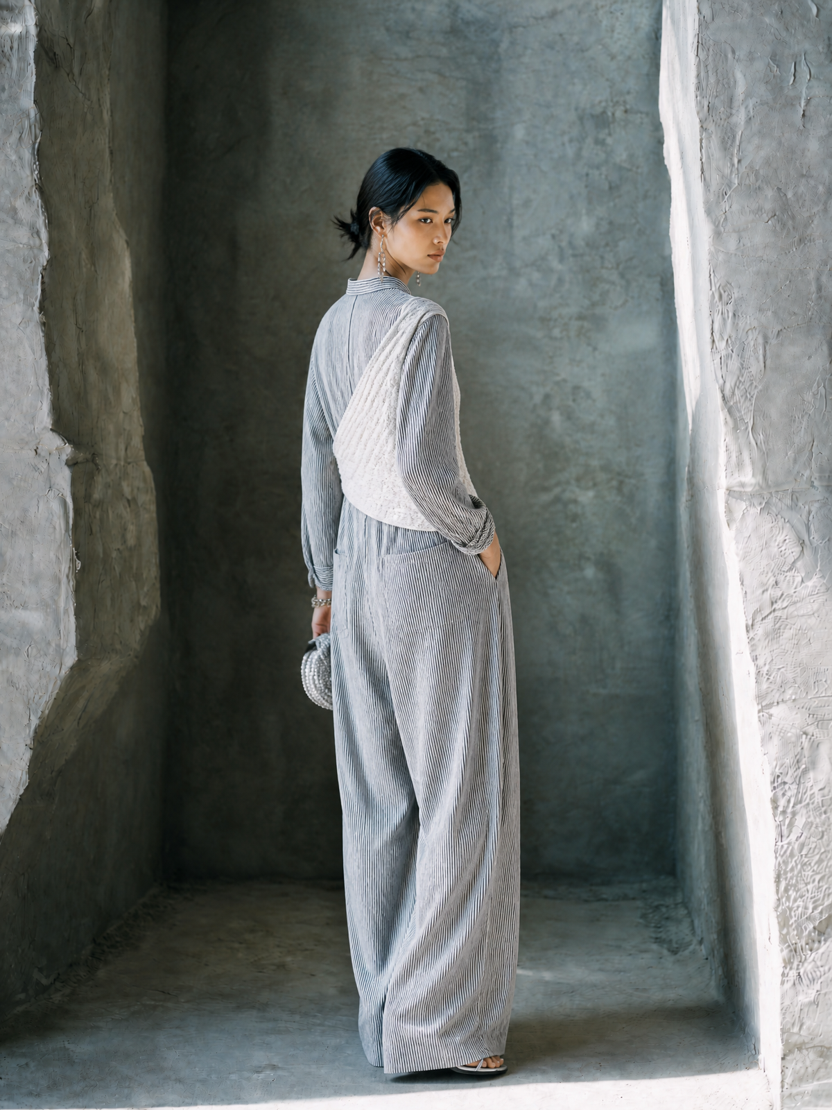 Petra — Tuta intera in lino a righe grigio
