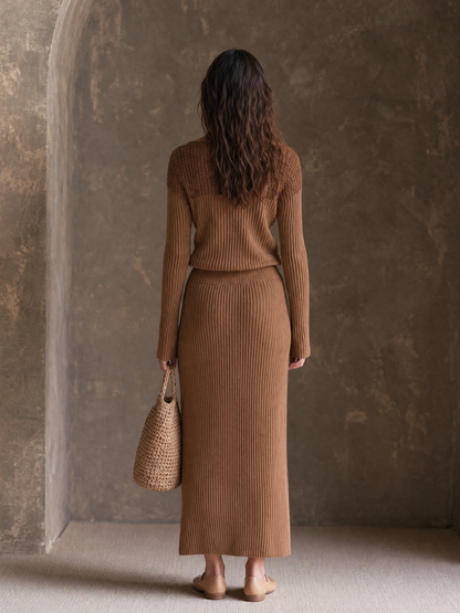 Nadia — Completo due pezzi in maglia con gonna marrone