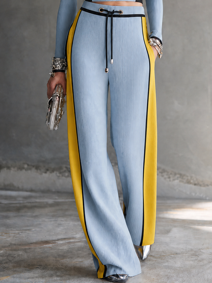 Viola — Completo due pezzi in maglia con pantaloni a gamba larga blu