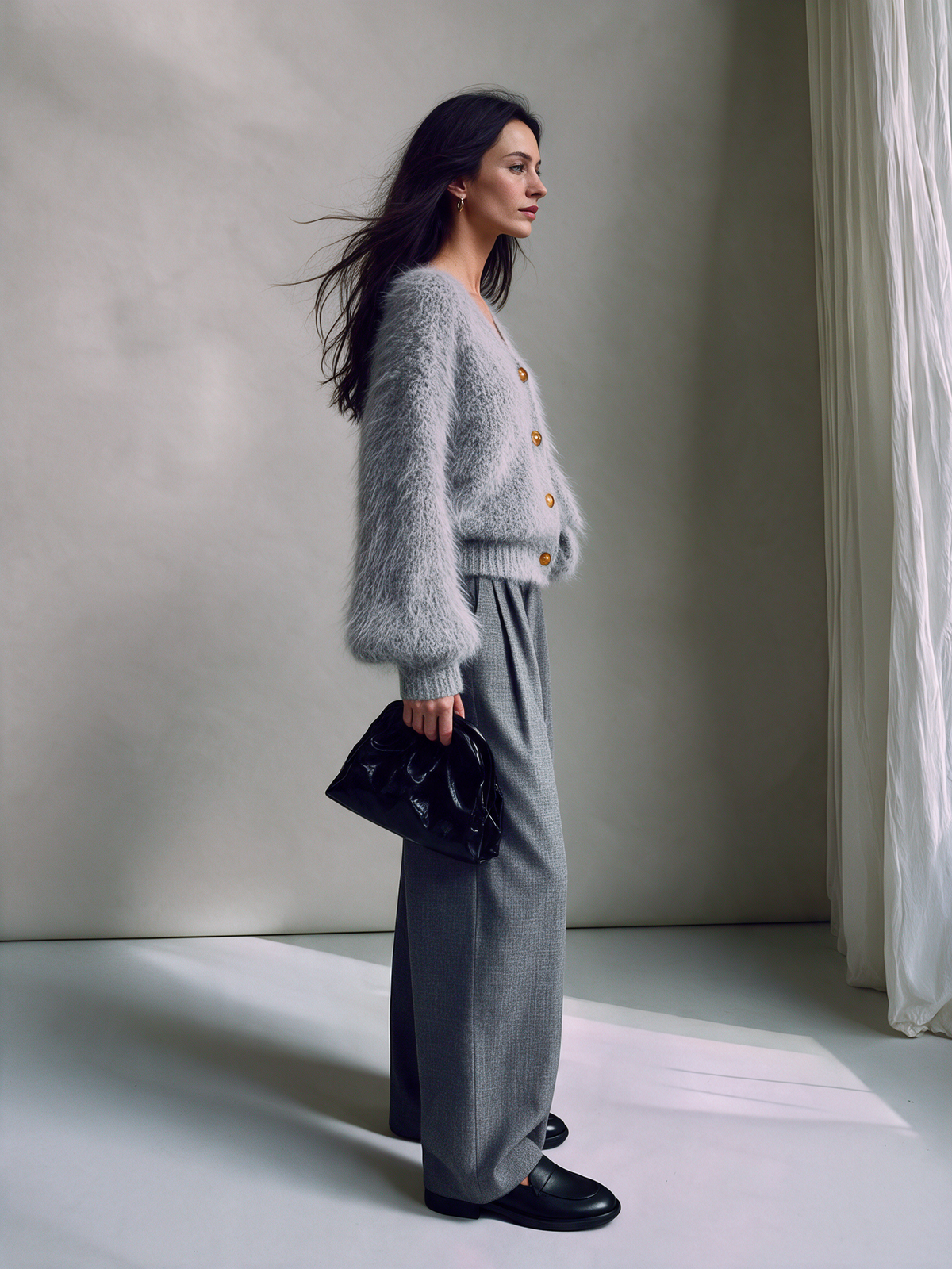 Valchiria — Cardigan in mohair con scollo a V