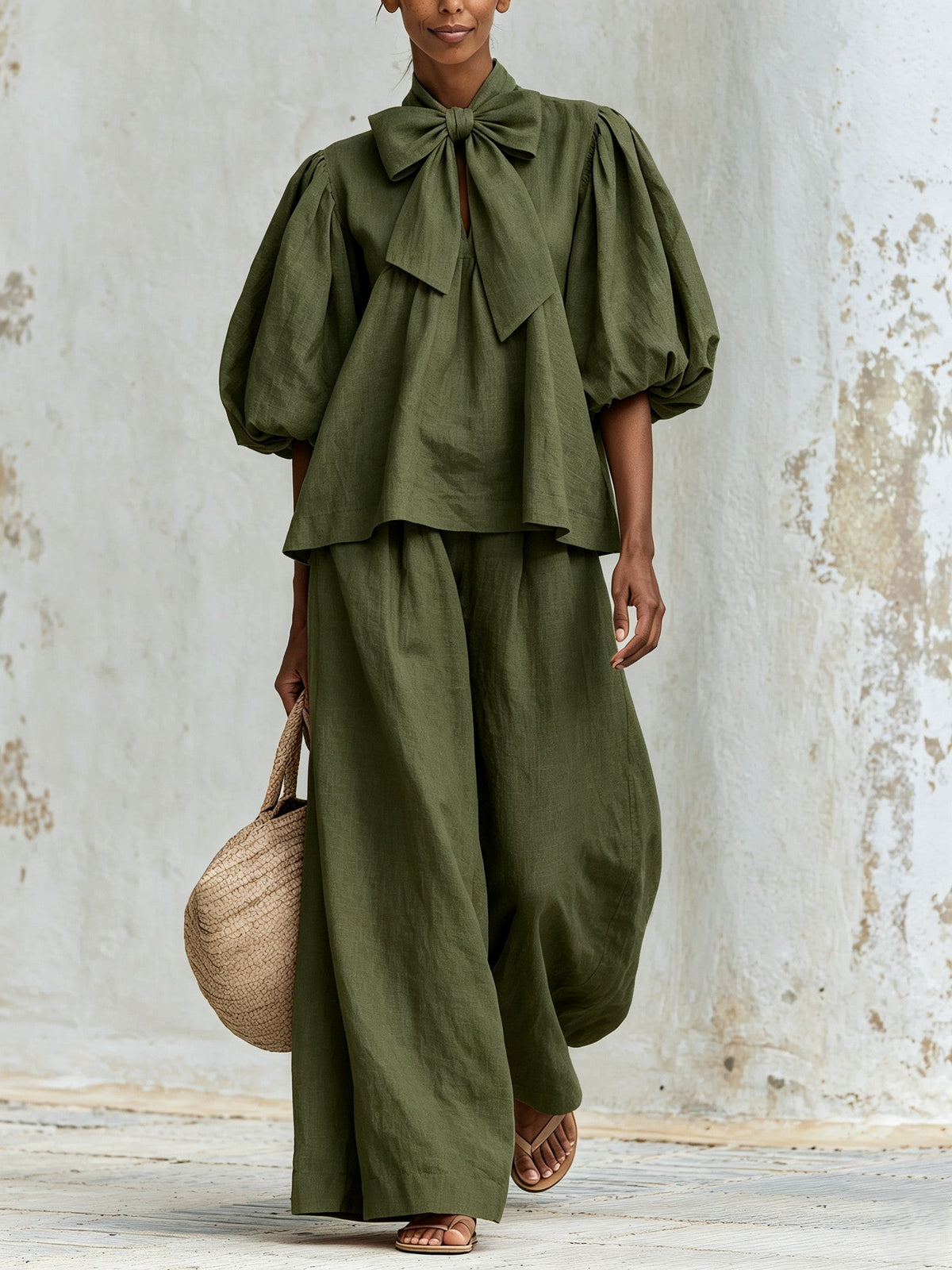 Delia — Completo con top a fiocco e pantaloni a gamba larga