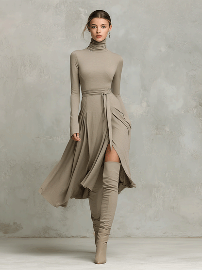 Crescenza — Abito midi in maglia con collo alto beige