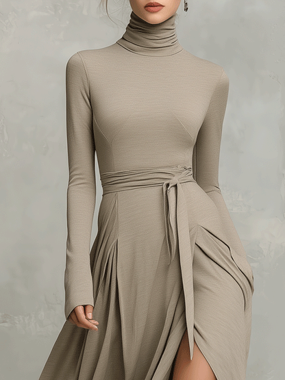 Crescenza — Abito midi in maglia con collo alto beige