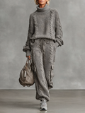 Aurelia — Completo due pezzi in maglia con pantaloni cargo