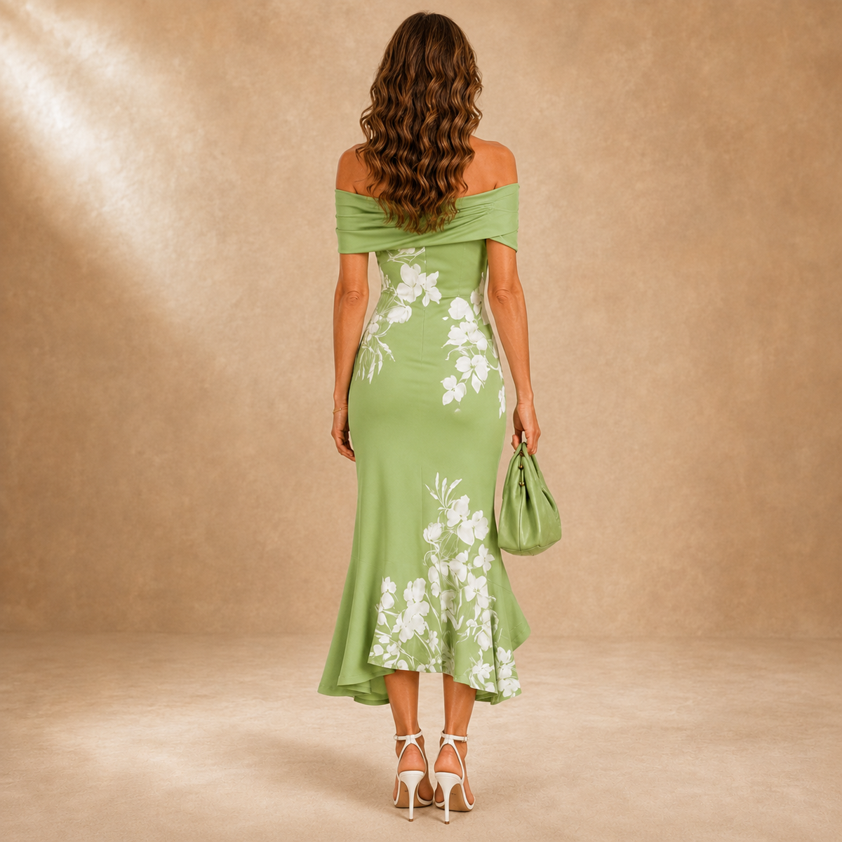 Flora — Abito midi a fiori dalla linea sagomata