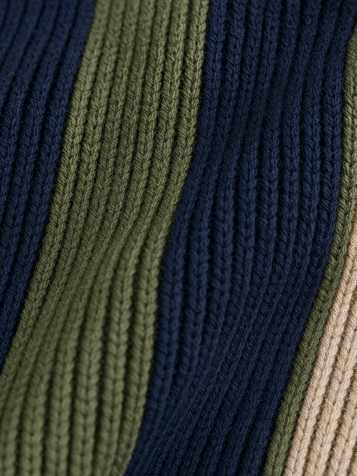 Albina — Maglione in maglia con girocollo