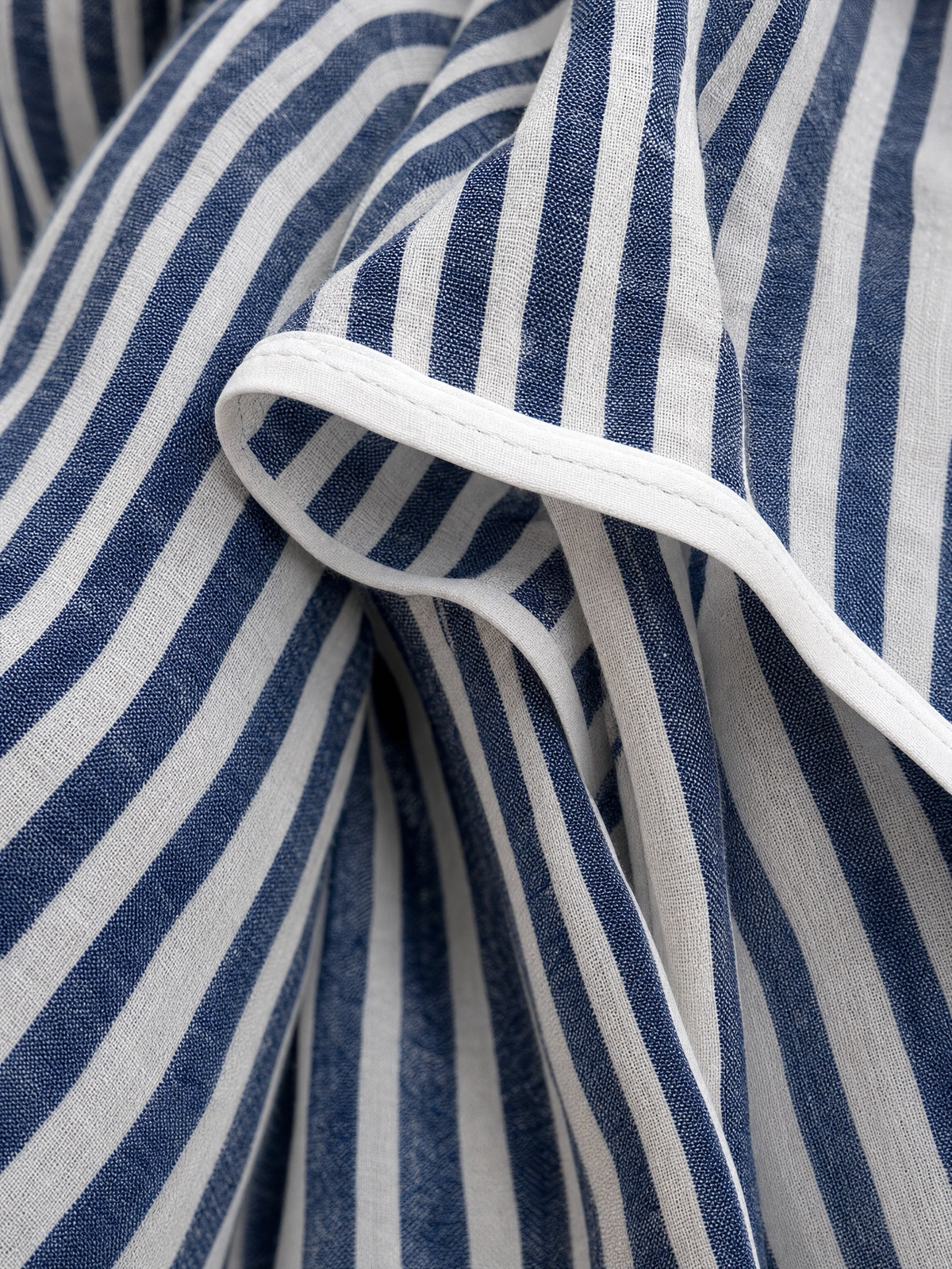 Chiara — Completo due pezzi in lino con pantaloni blu