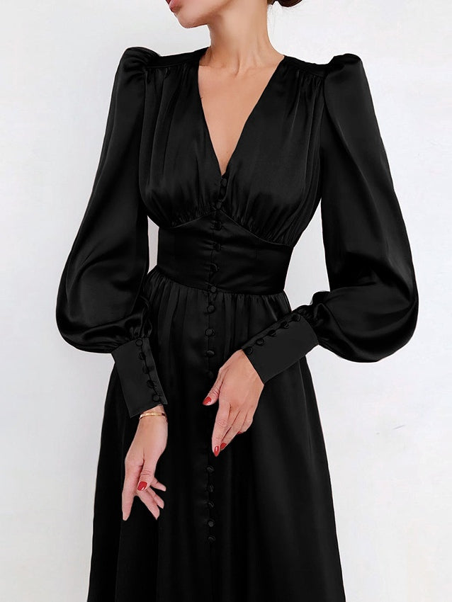 Nilde — Abito midi in raso con maniche svasate