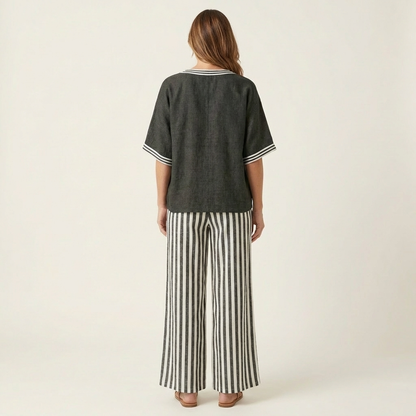 Giovanna — Completo con top a V e pantaloni a righe
