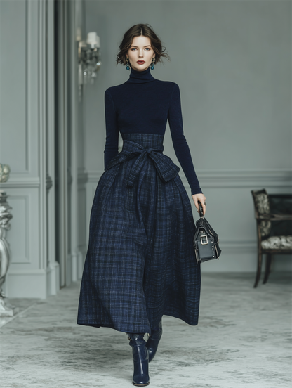 Leonilde — Top in maglia elasticizzata con collo alto blu